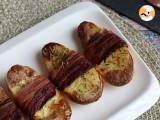 Recept Bakad potatis inlindad i rökt bacon