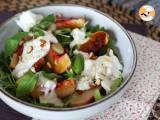 Recept Söt och salt sallad med rostade persikor, ruccola och burrata (söta sommarsmaker)