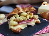 Recept Raclette-croissantmacka för en utsökt brunch!