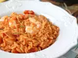Recept Orzo-pasta med tomater och räkor, tillagad som en risotto