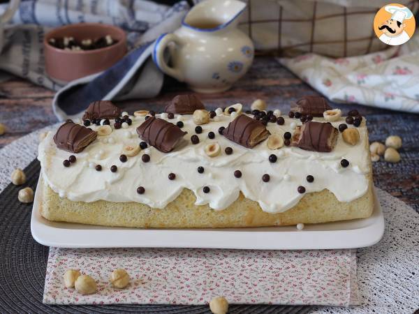 Recept Enkel rulltårta med kinder bueno-smak, perfekt som födelsedagstårta eller julkaka!