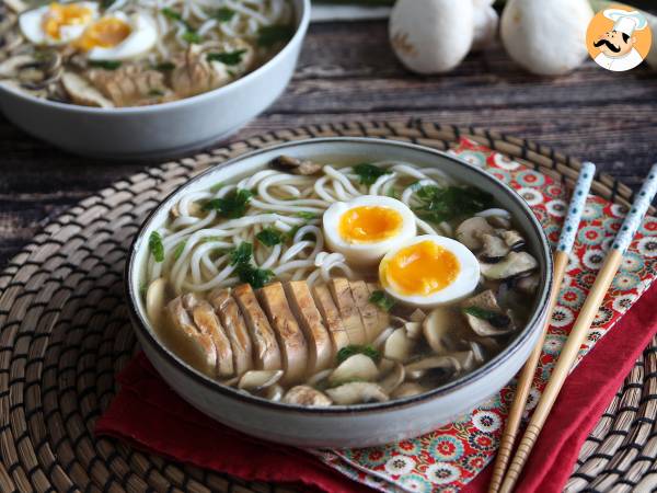 Recept Kycklingramen: den enkla versionen av denna ikoniska asiatiska maträtt!