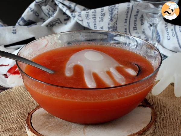 Recept Halloween-cocktail med handformad isbit - enkel tutorial!