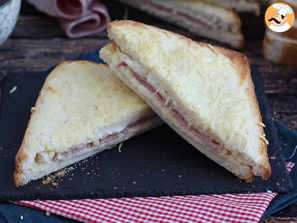 Recept Gourmet croque-monsieur med béchamelsås