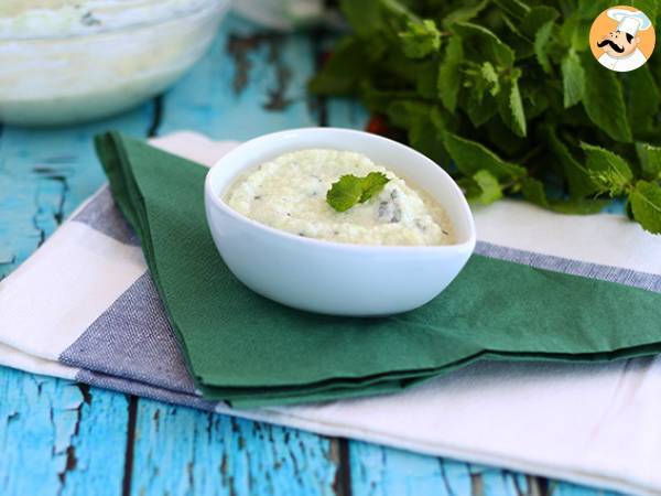 Recept Tzatziki, den grekiska gurk- och yoghurtsåsen