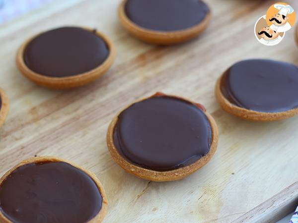 Recept Tarteletter med karamell och choklad