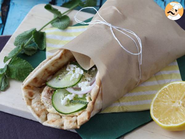 Recept Kycklinggyros, den grekiska smörgåsen du kommer att älska!