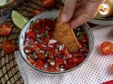 Pico de gallo och hemlagade tortillachips - Beredning etape 6