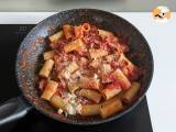 Pasta all'amatriciana, det traditionella receptet förklarat steg för steg - Beredning etape 9