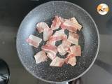 Ris med röda bönor och bacon: en typisk kubansk rätt - Beredning etape 1