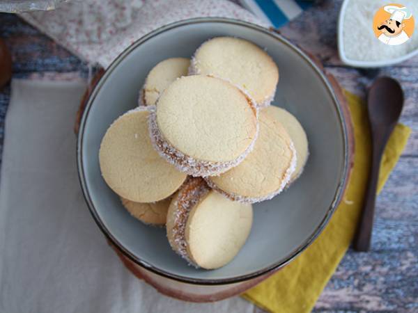 Alfajores - argentinskt mördegsbröd med mjölksylt och kokos - foto 4