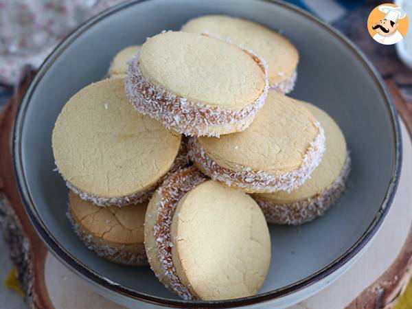 Alfajores - argentinskt mördegsbröd med mjölksylt och kokos - foto 5