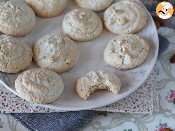 Amaretti, italienska mandelgodis som passar perfekt till kaffe!