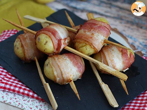 Aperitifspett med potatis och rökt bacon