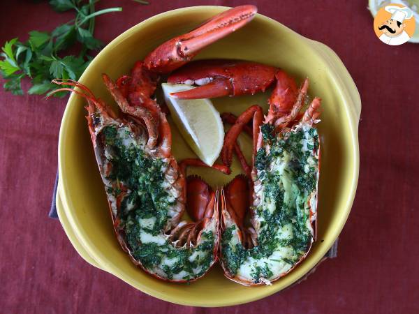 Bakad hummer med persilja och citron: enkelhet och elegans vid bordet.