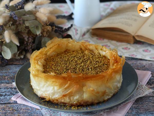 Baklava-liknande cheesecake med pistage, krispig och smältande