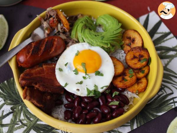 Bandeja Paisa, en colombiansk maträtt full av smak och tradition - foto 6