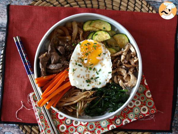 Bibimbap, den traditionella koreanska maträtten - foto 4