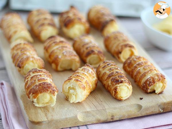 Cannoli med vaniljsås