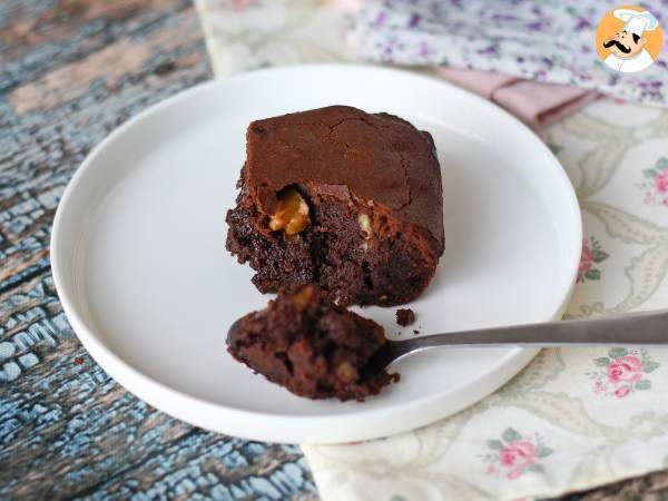 Choklad- och valnötsbrownie i luftfritösen - foto 2