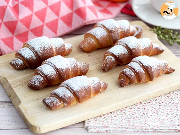 Croissanter med kondenserad mjölk