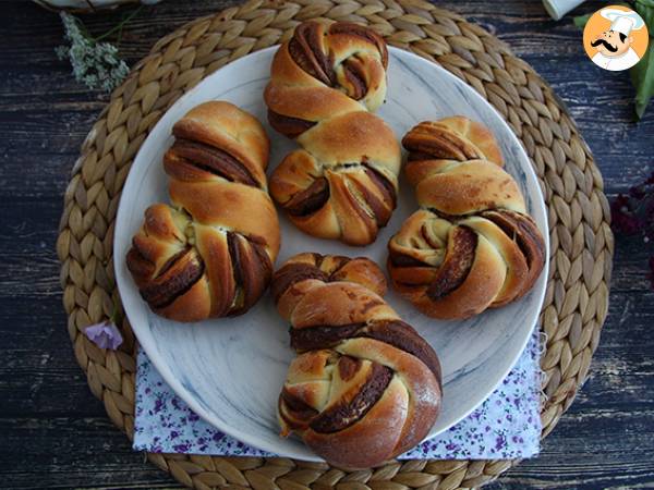 Flätade bullar med Nutella