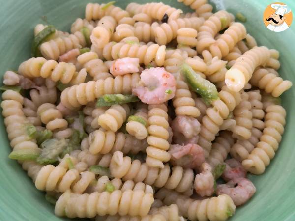 Fusilli med zucchini, räkor och ingefära - foto 2