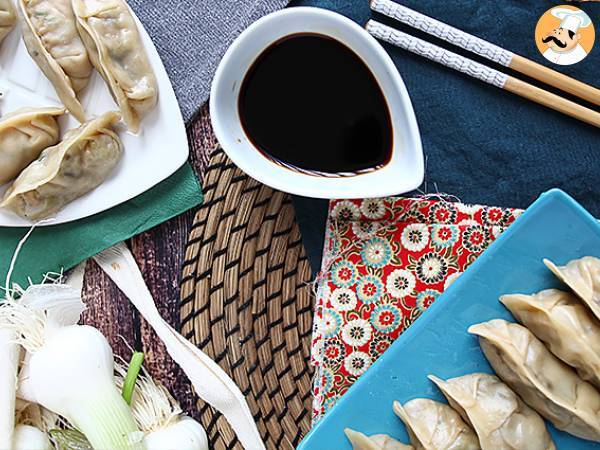 Gyozas med kyckling, morötter och champinjoner - foto 3