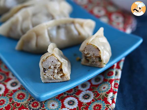 Gyozas med kyckling, morötter och champinjoner - foto 5