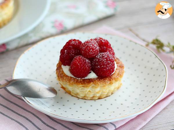 Hallon och mascarpone vol au vents