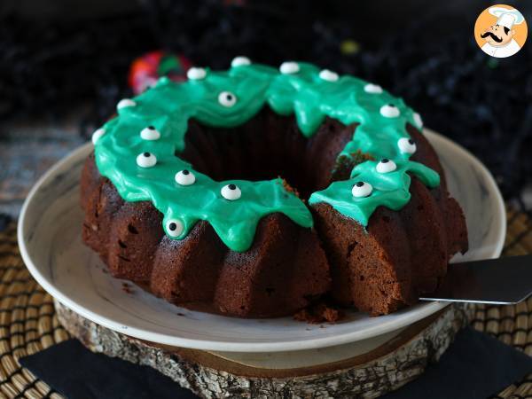 Halloween Bundt cake, den läckra chokladbundt cake som får det att vattnas i munnen