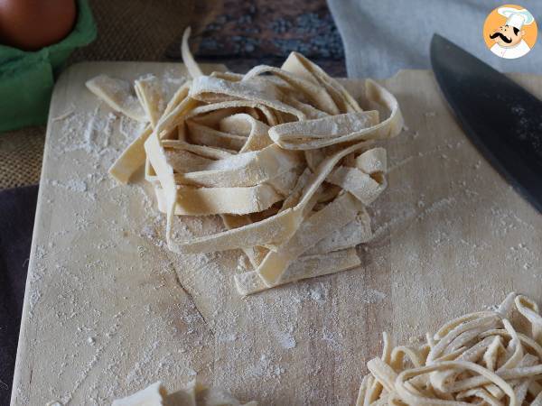 Hemlagad tagliatelle, proceduren förklaras steg för steg - foto 5