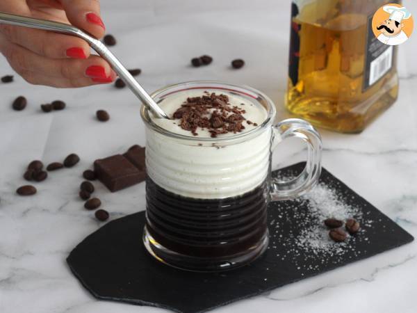 Irish Coffee (kaffe med whisky och vispgrädde) - foto 3