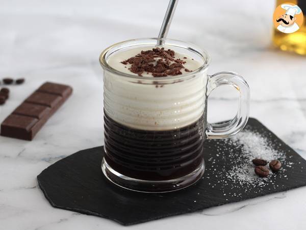 Irish Coffee (kaffe med whisky och vispgrädde) - foto 4