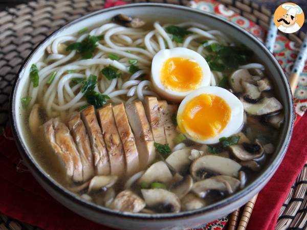 Kycklingramen: den enkla versionen av denna ikoniska asiatiska maträtt! - foto 2