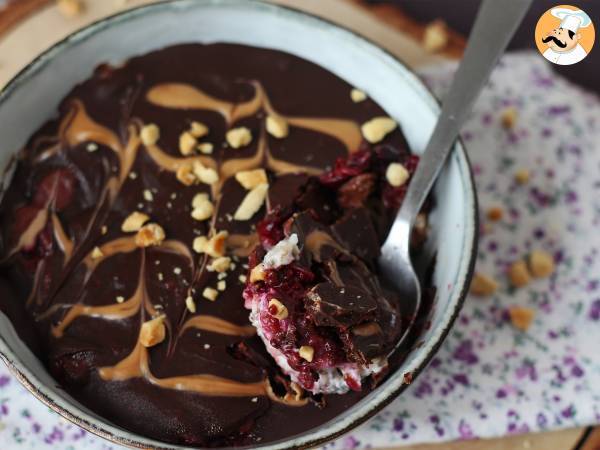 Overnight oats med röd frukt och choklad, en hälsosam och mättande frukost! - foto 2