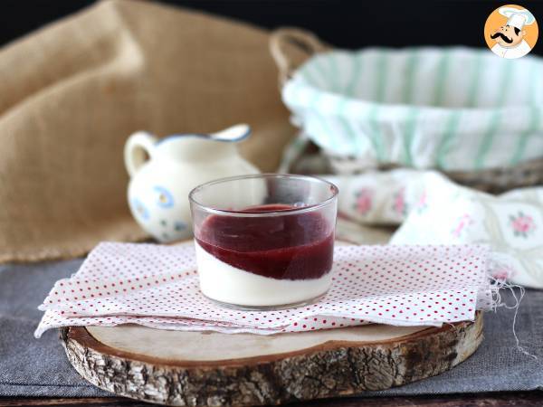 Panna cotta med bärcoulis