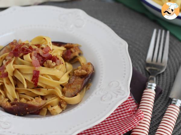 Pasta med fikon och pancetta