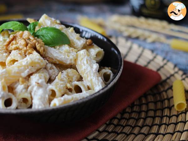 Pasta med ricotta och valnötter: krämig och knaprig - foto 5