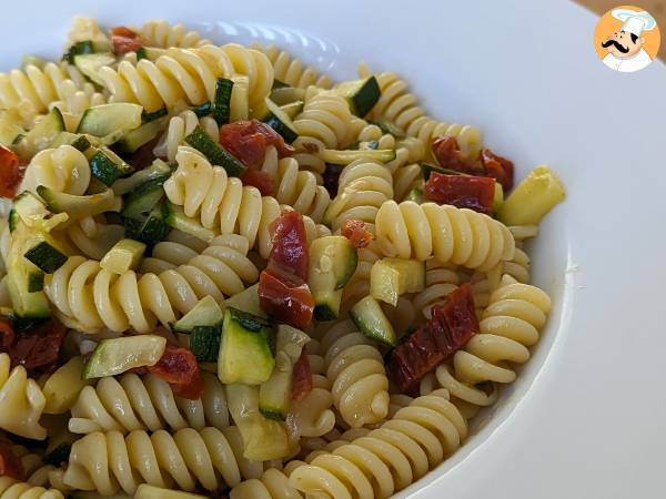 Pasta med zucchini och soltorkade tomater: en snabb och god förrätt! - foto 5