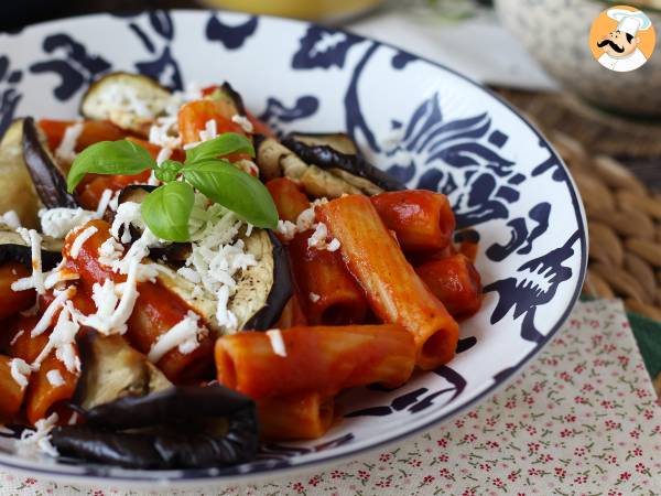 Pasta Siciliana med aubergine, den enkla och lätta versionen - Pasta alla Norma - foto 2