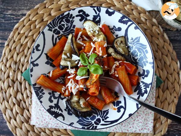 Pasta Siciliana med aubergine, den enkla och lätta versionen - Pasta alla Norma - foto 3