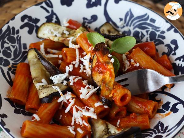 Pasta Siciliana med aubergine, den enkla och lätta versionen - Pasta alla Norma - foto 4