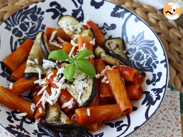 Pasta Siciliana med aubergine, den enkla och lätta versionen - Pasta alla Norma - foto 7