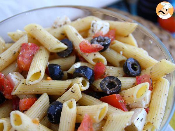 Pasta, tomat-, fetaost- och olivsallad - foto 2