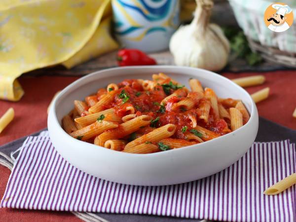 Penne all'arrabbiata: en klassisk italiensk rätt som värmer hjärtat!