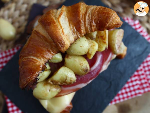 Raclette-croissantmacka för en utsökt brunch! - foto 4