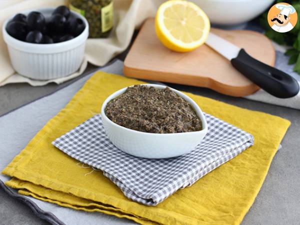 Snabb tapenade med svarta oliver