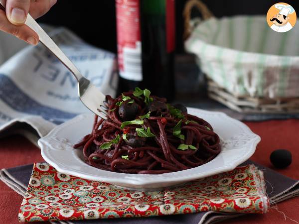 Spaghetti al fuoco di Bacco: rödvinspasta som ger något speciellt till bordet - foto 4