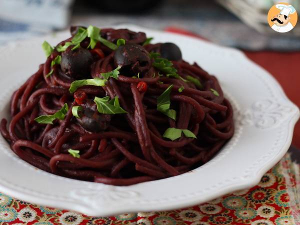 Spaghetti alla fuoco di bacco: rödvinspasta som ger något speciellt till bordet - foto 3